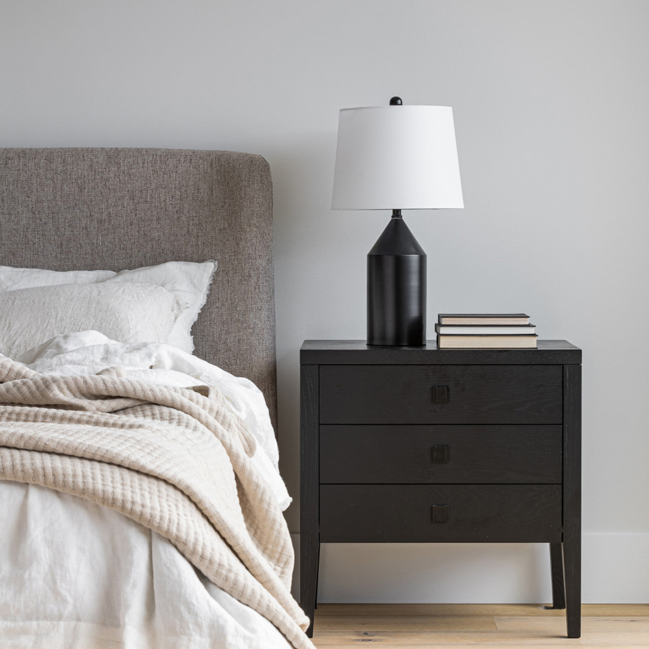 Hara 3 Drawer Dresser - Black
